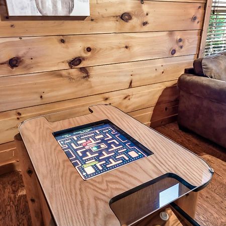 Villa Mama Bear'S Moonshine Ridge Gatlinburg Esterno foto